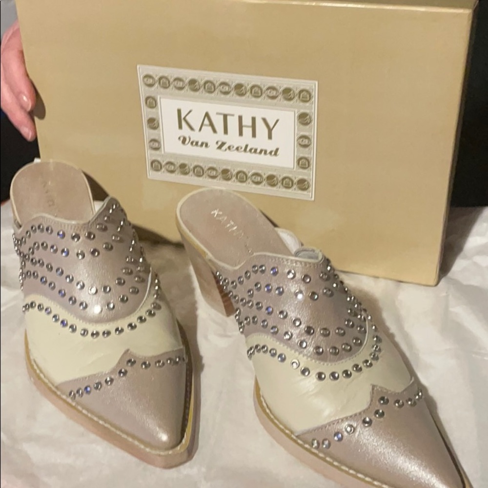 Kathy Wedges